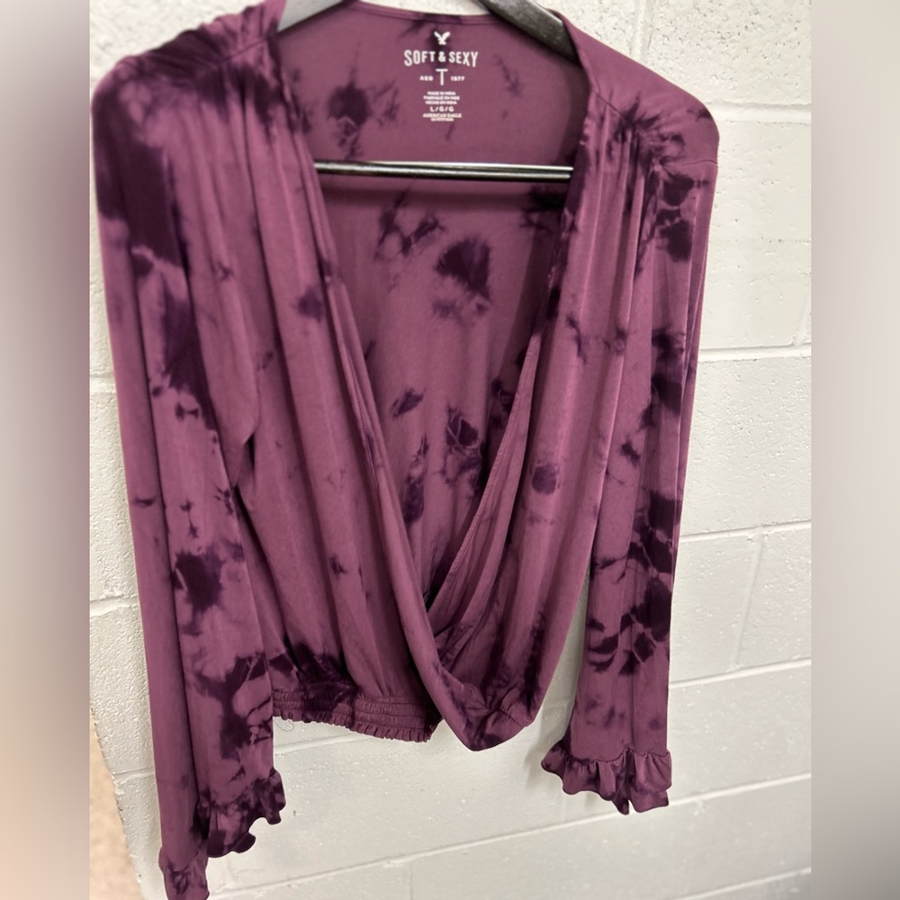 Long Sleeve Soft &sexy! They got that right! AEO 1977-vintage top!Gorgeous-large